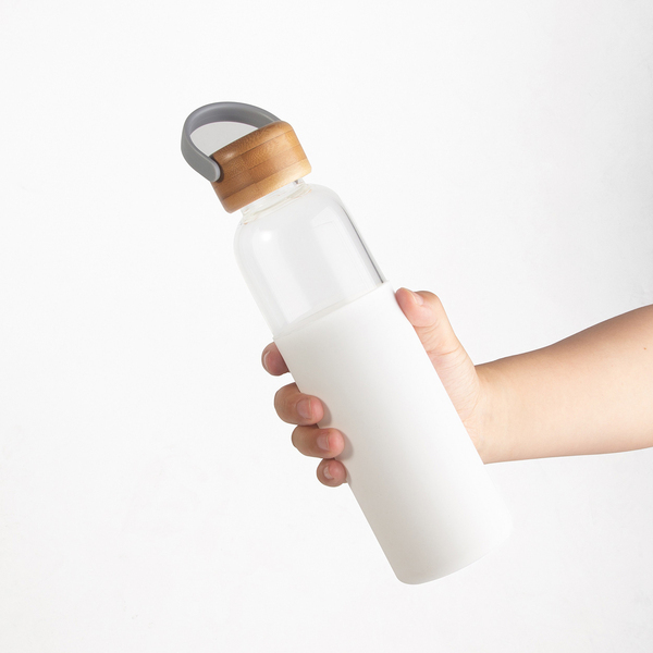 R08272.06 - Szklana butelka Refresh 560 ml, biały